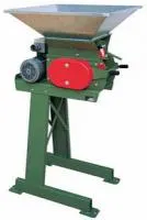 Зернодробилка молотковая NEUERO 103